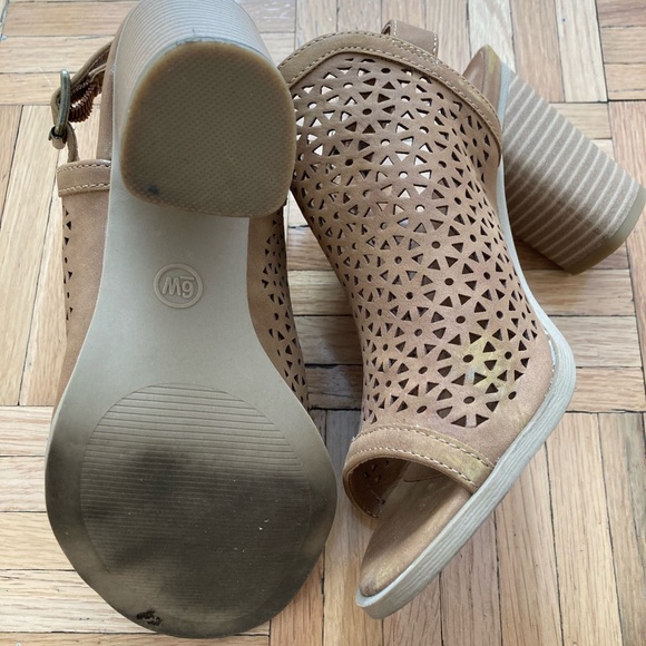 Cutest Spring Booties - Picture 3 of 4